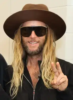 Greg Cipes